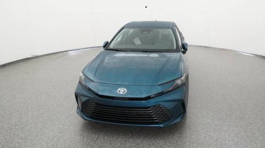 new 2025 toyota camry le fwd