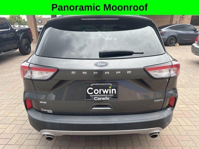 2020 ford escape se