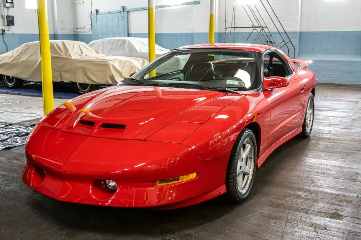 make offer 1994 pontiac trans am gt | 13k | 5.7l v8 | leather | never seen rain