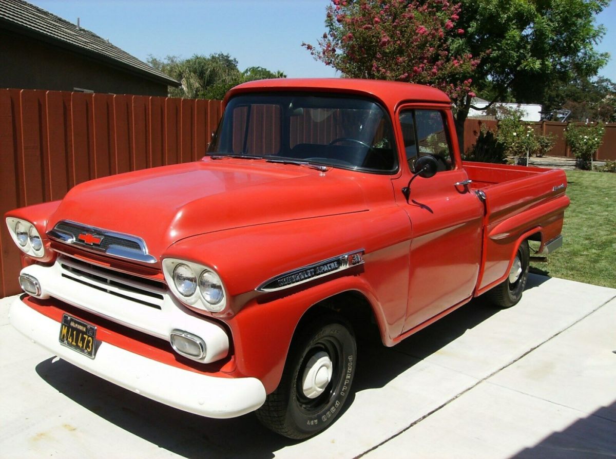 1959 chevy apache 3100 fleetside pickup