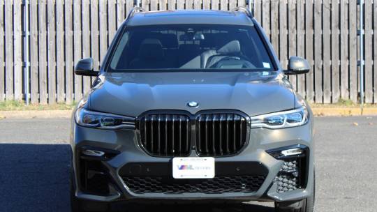 2022 BMW X7