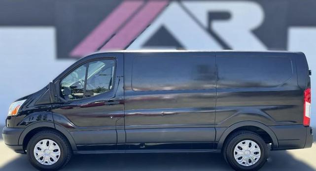 2017 ford transit-150 base
