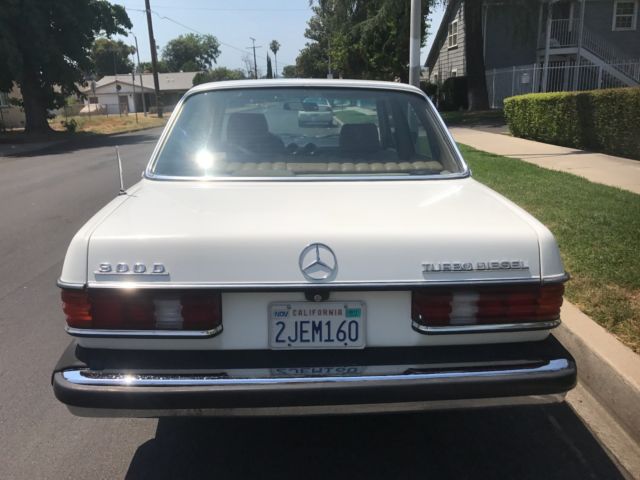1982 mercedes benz 300d turbo-diesel runs great very clean no rust all original