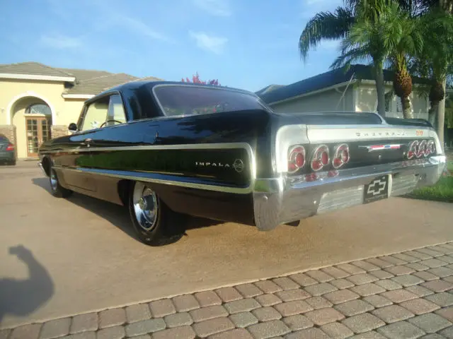 1964 impala -gorgeous - very rare-283 engine-4 speed -stunnung car -beautiful