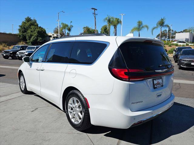 2022 chrysler pacifica touring l