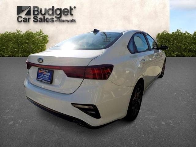 2023 kia forte lx