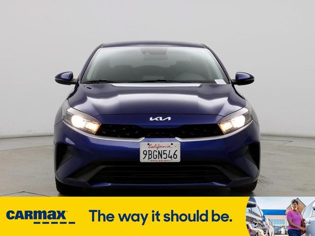 2022 kia forte lxs