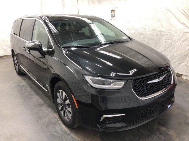 2022 chrysler pacifica hybrid limited