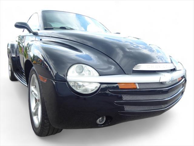 2004 chevrolet ssr reg cab 116.0 wb