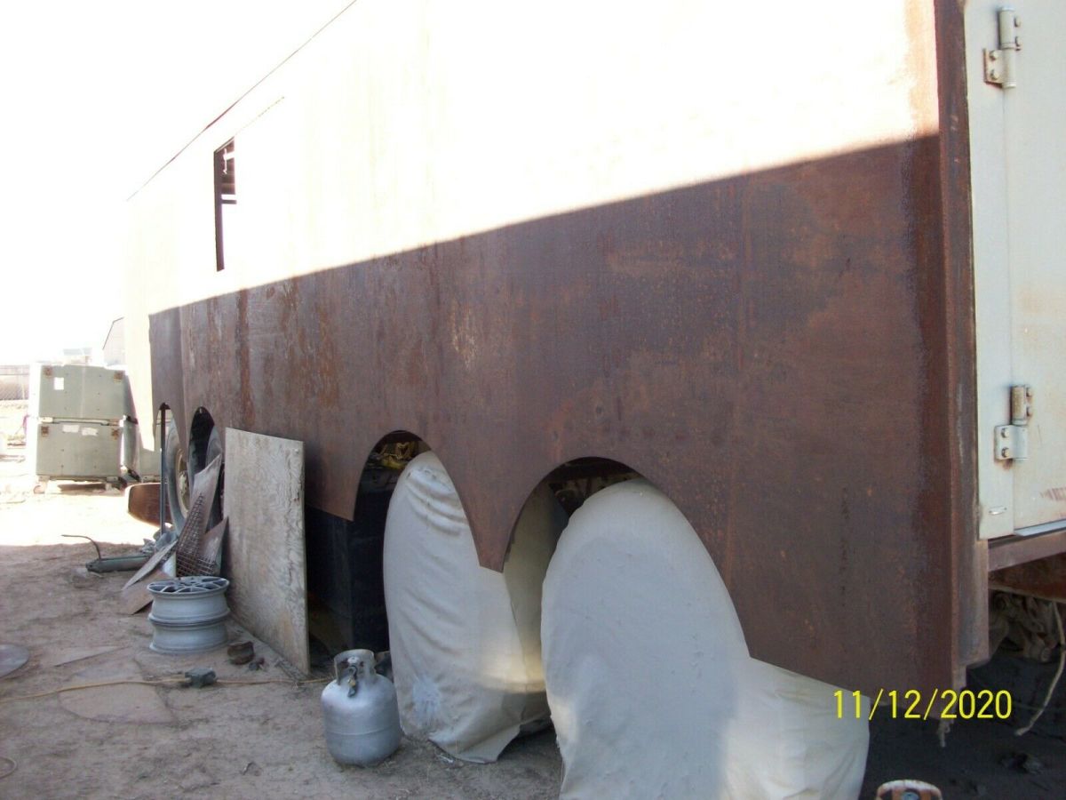 1969 mack military 8x8 bugout/ prepper vehicle oshkosh chassis hemtt ar400 outer