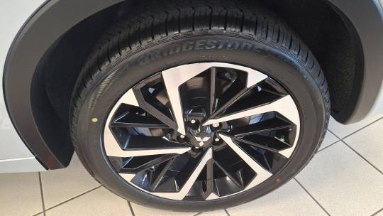 2024 Mitsubishi Outlander