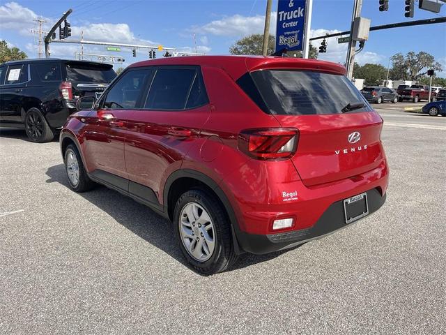2021 hyundai venue se
