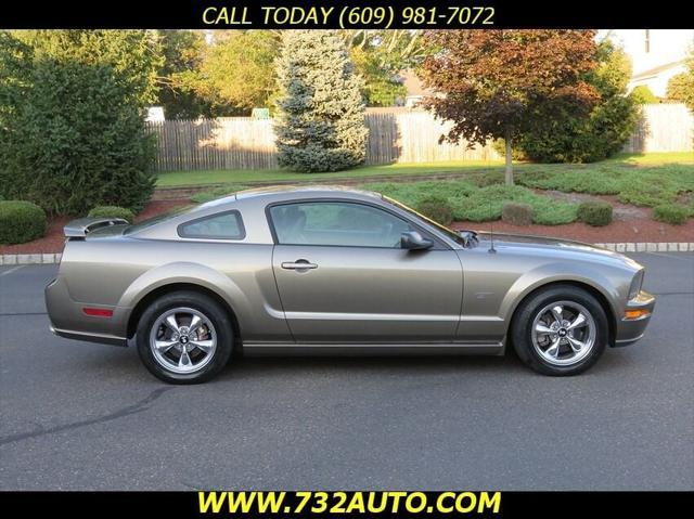 2005 ford mustang gt