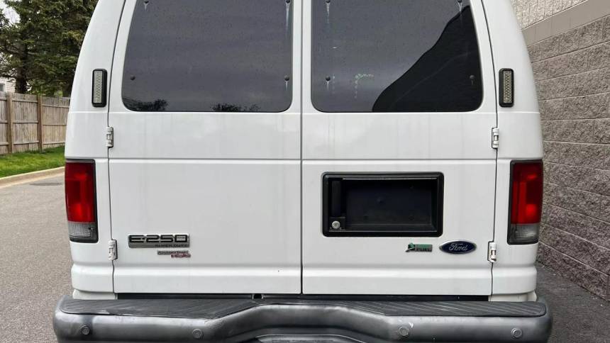 2011 ford e-series e-250
