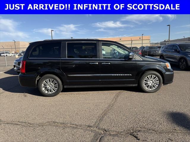 2015 chrysler town & country touring-l