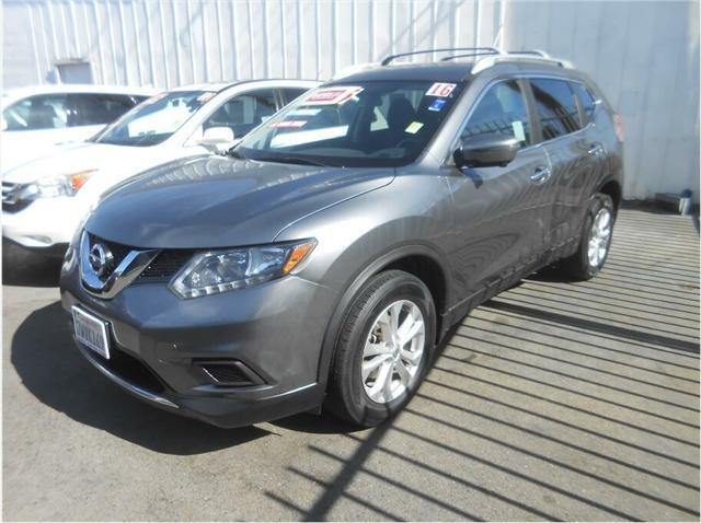 2016 nissan rogue sv