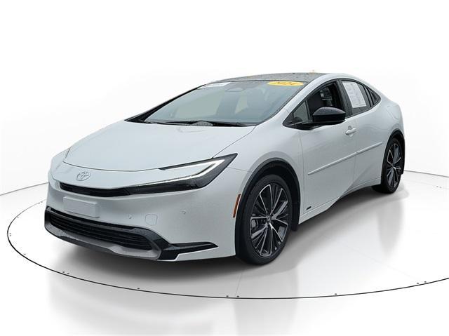 2024 toyota prius xle