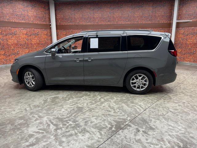 2022 chrysler pacifica touring l