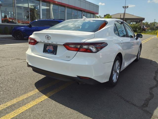 2024 toyota camry le