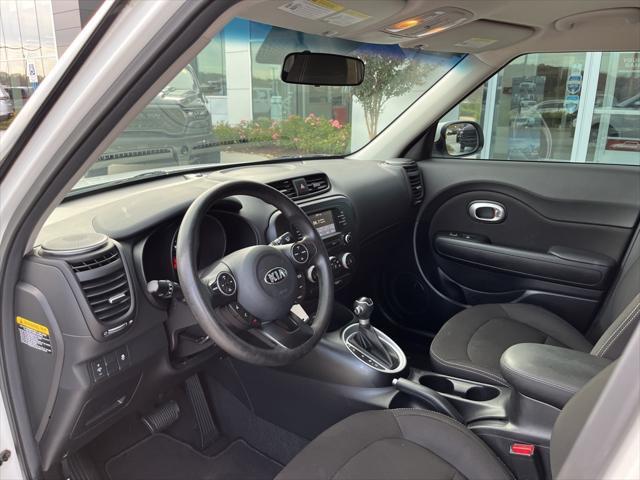 2019 kia soul base