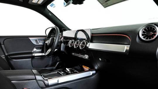 2025 Mercedes-Benz GLB