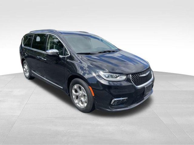 2022 chrysler pacifica limited