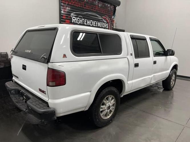 2002 gmc sonoma crew cab sls short bed in springfield, missouri