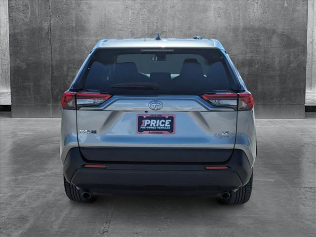 2022 toyota rav4 le