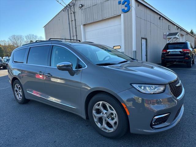 2022 chrysler pacifica limited
