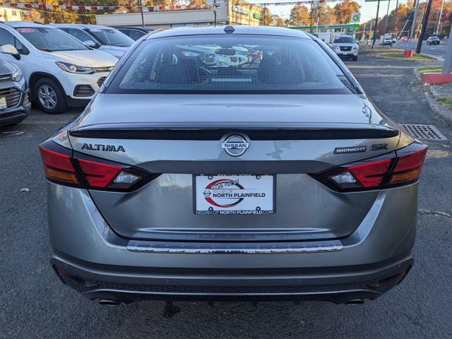 2022 nissan altima sr fwd