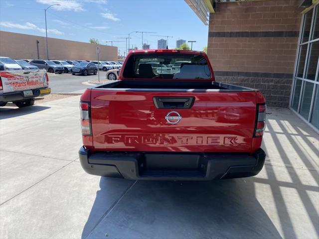 2022 nissan frontier s