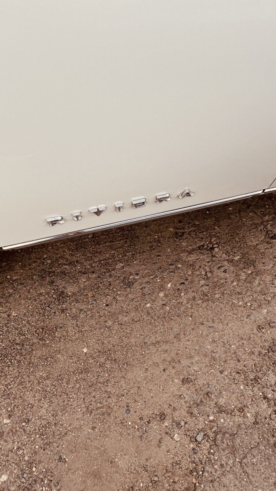 1968 buick riviera chrome