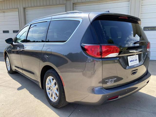 2021 chrysler voyager lxi