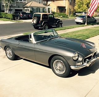 1963 mg excellent condition, covertible, all alumium v8 engine