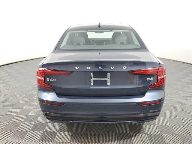 2024 volvo s60 b5 plus dark theme