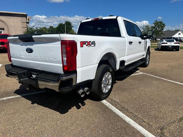 2023 ford f-250 xlt