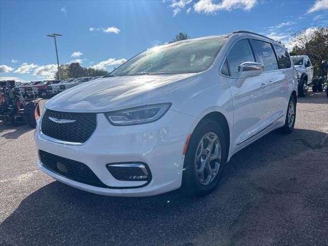 2022 chrysler pacifica limited