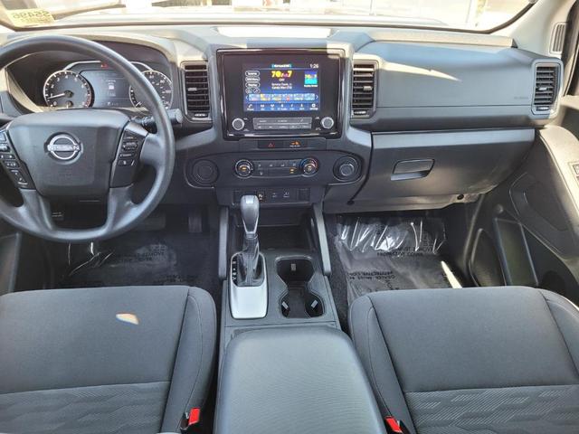 2022 nissan frontier s