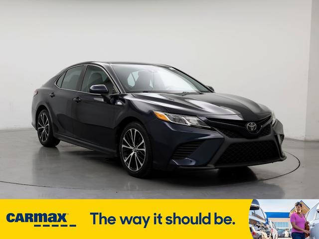 2019 toyota camry se