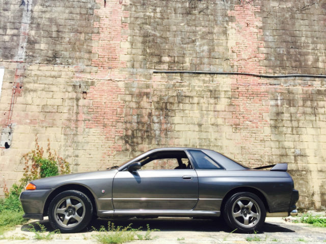 1990 nissan skyline r32 gt-r