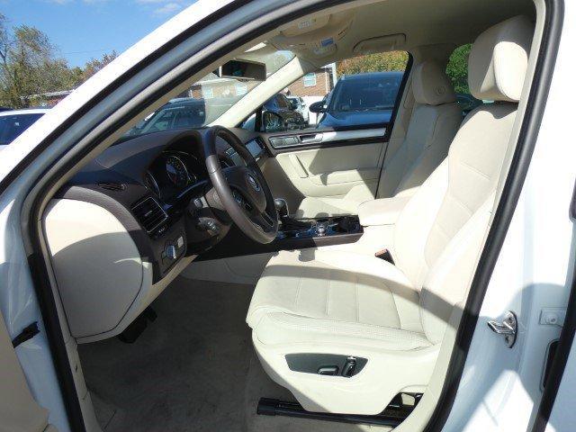 2016 volkswagen touareg tdi sport w/technology