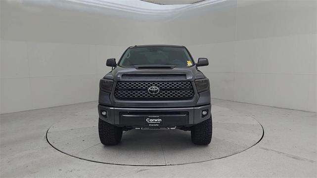 2018 toyota tundra sr5