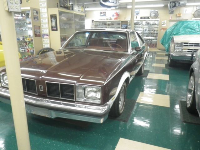 1978 oldsmobile cutlass 442 very very rare, great car, runs great, looks great