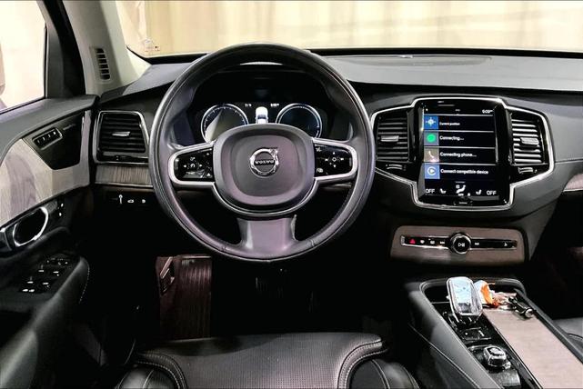 2022 volvo xc90 recharge plug-in hybrid inscription