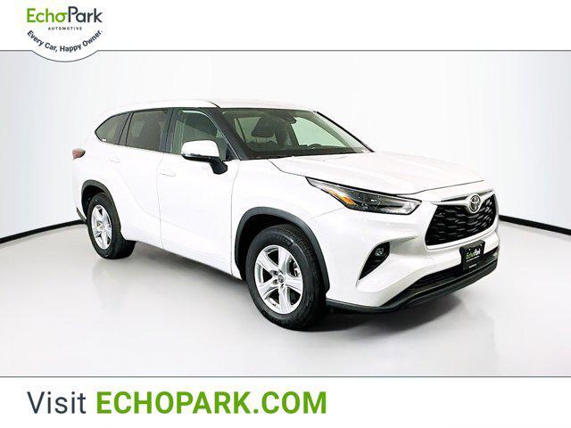2024 toyota highlander le