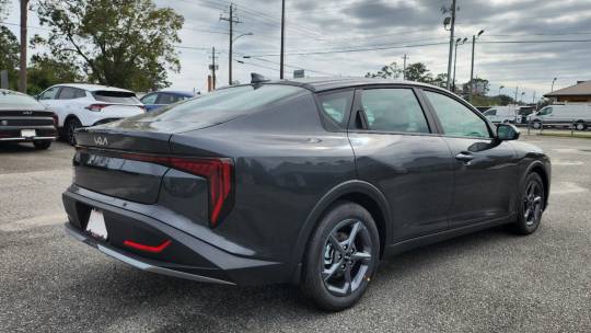 2025 Kia K4