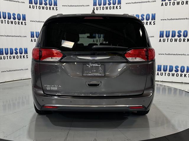 2018 chrysler pacifica touring-l plus