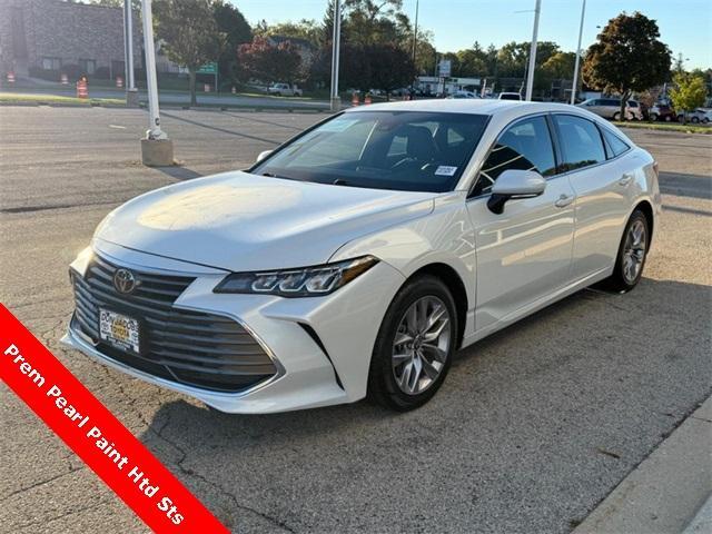 2022 toyota avalon xle
