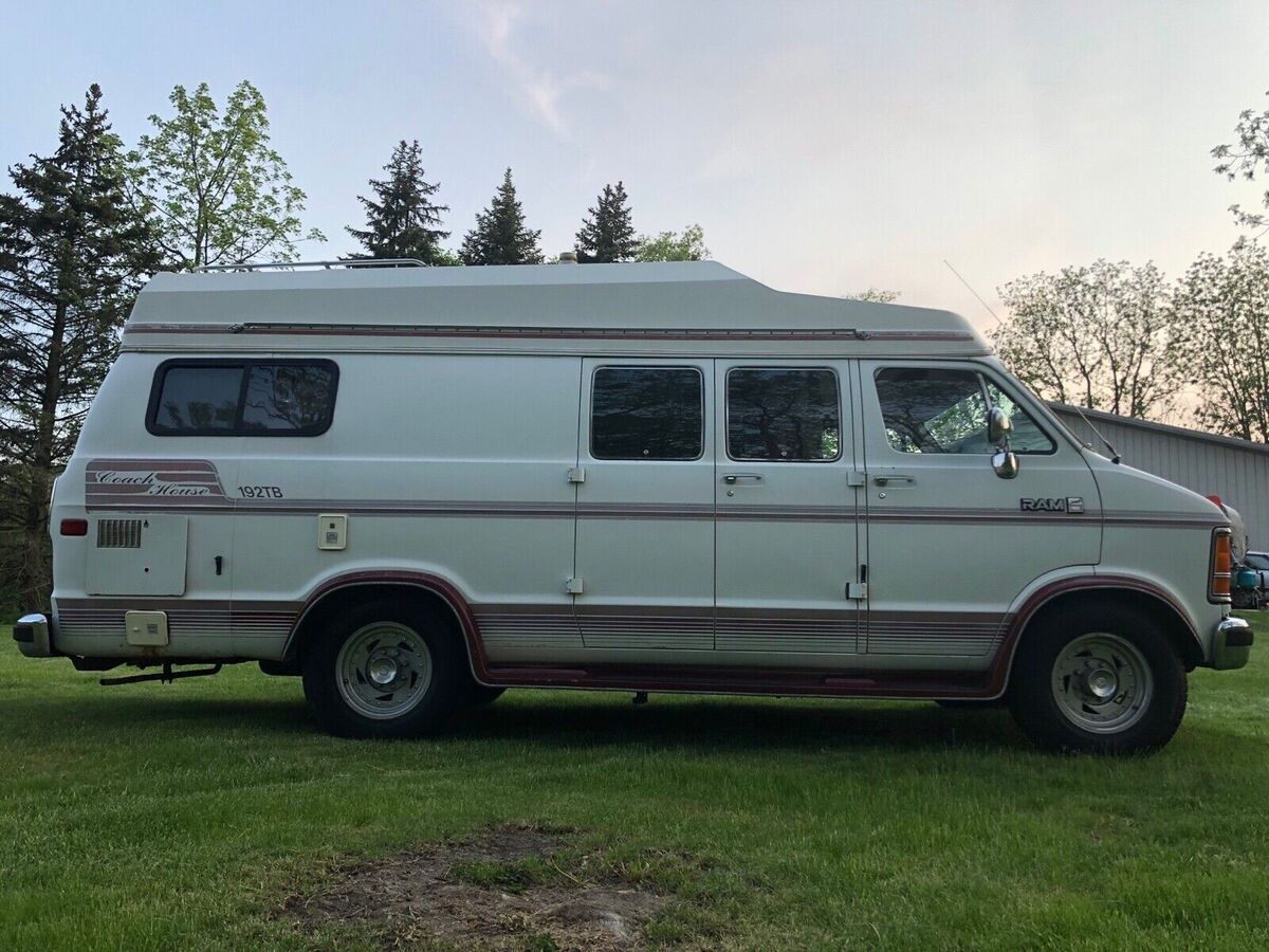 1990 dodge ram van van white rwd automatic b350