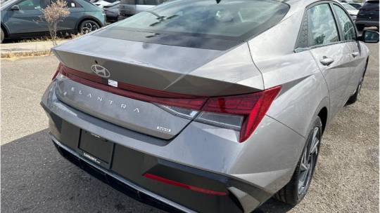 2025 Hyundai Elantra